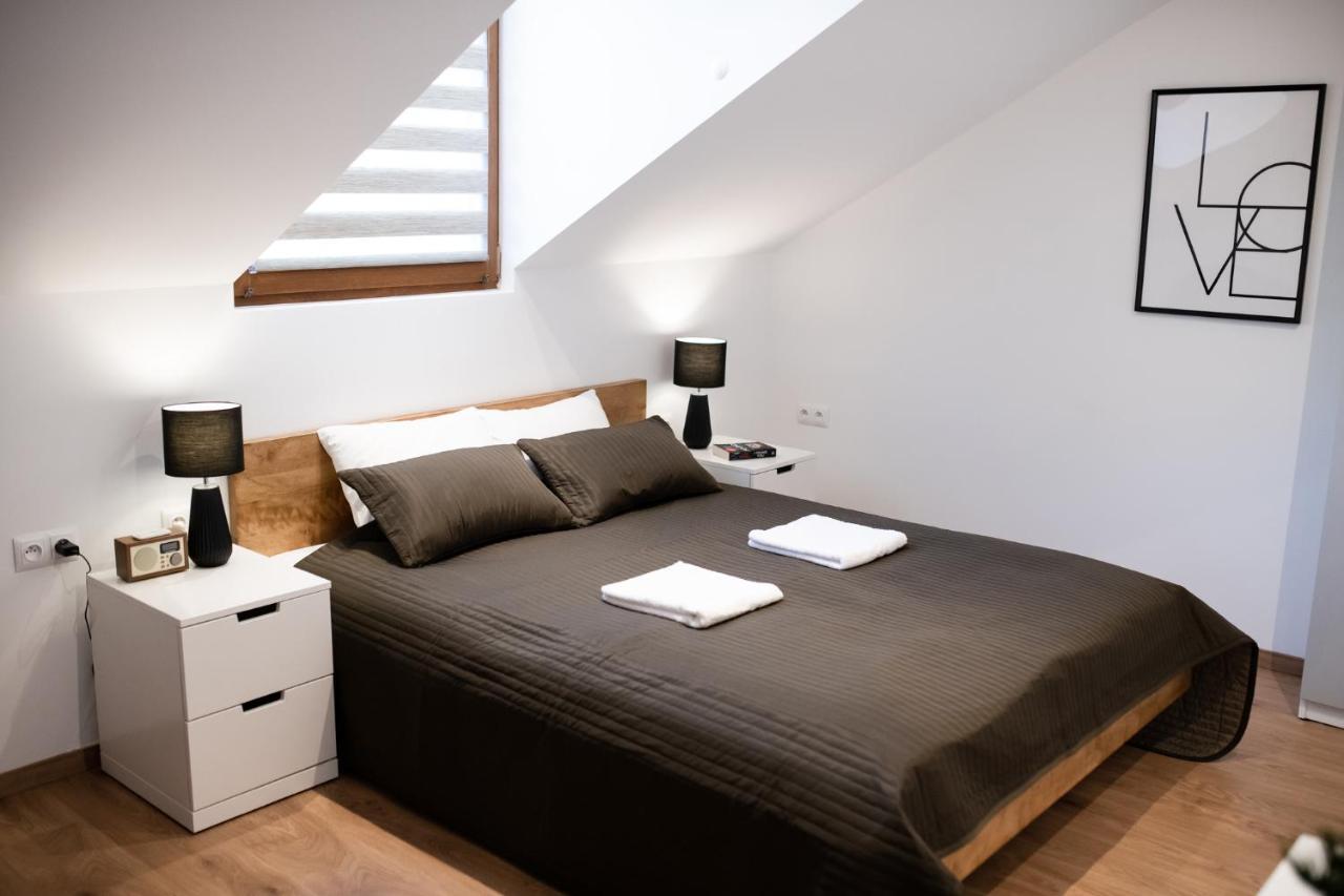 Neo Sky Apartment, Free Parking, 15 Min Walk Old Town&Kazimierz - By Homelike Krakow Cracóvia Exterior foto