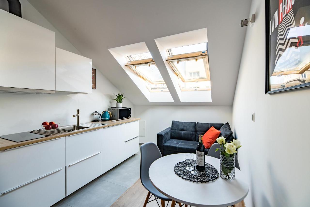 Neo Sky Apartment, Free Parking, 15 Min Walk Old Town&Kazimierz - By Homelike Krakow Cracóvia Exterior foto
