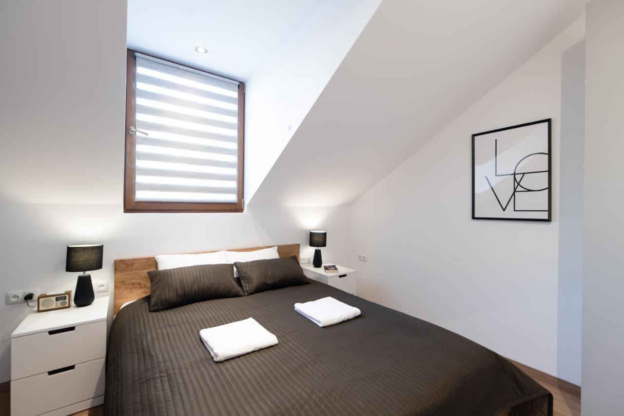 Neo Sky Apartment, Free Parking, 15 Min Walk Old Town&Kazimierz - By Homelike Krakow Cracóvia Exterior foto