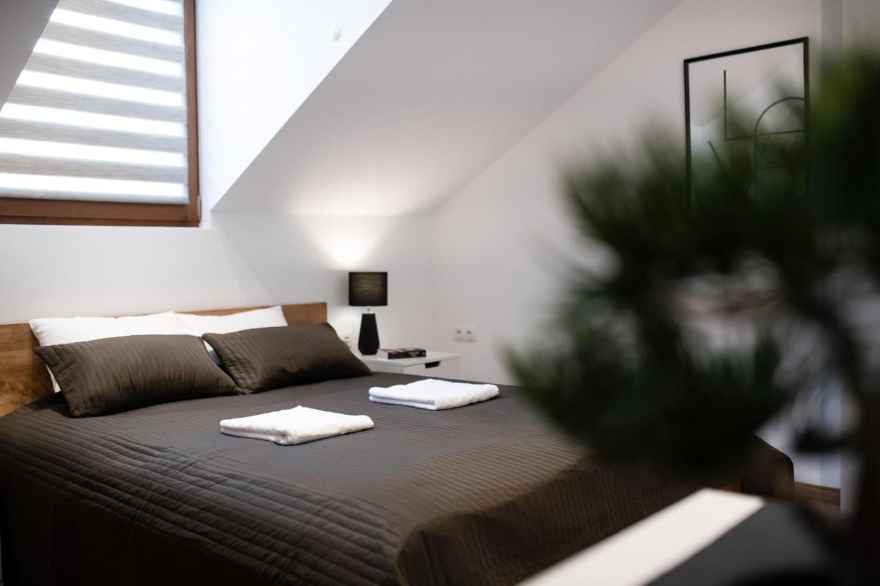 Neo Sky Apartment, Free Parking, 15 Min Walk Old Town&Kazimierz - By Homelike Krakow Cracóvia Exterior foto