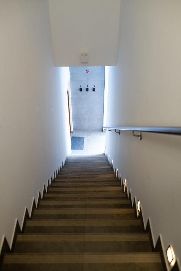 Neo Sky Apartment, Free Parking, 15 Min Walk Old Town&Kazimierz - By Homelike Krakow Cracóvia Exterior foto